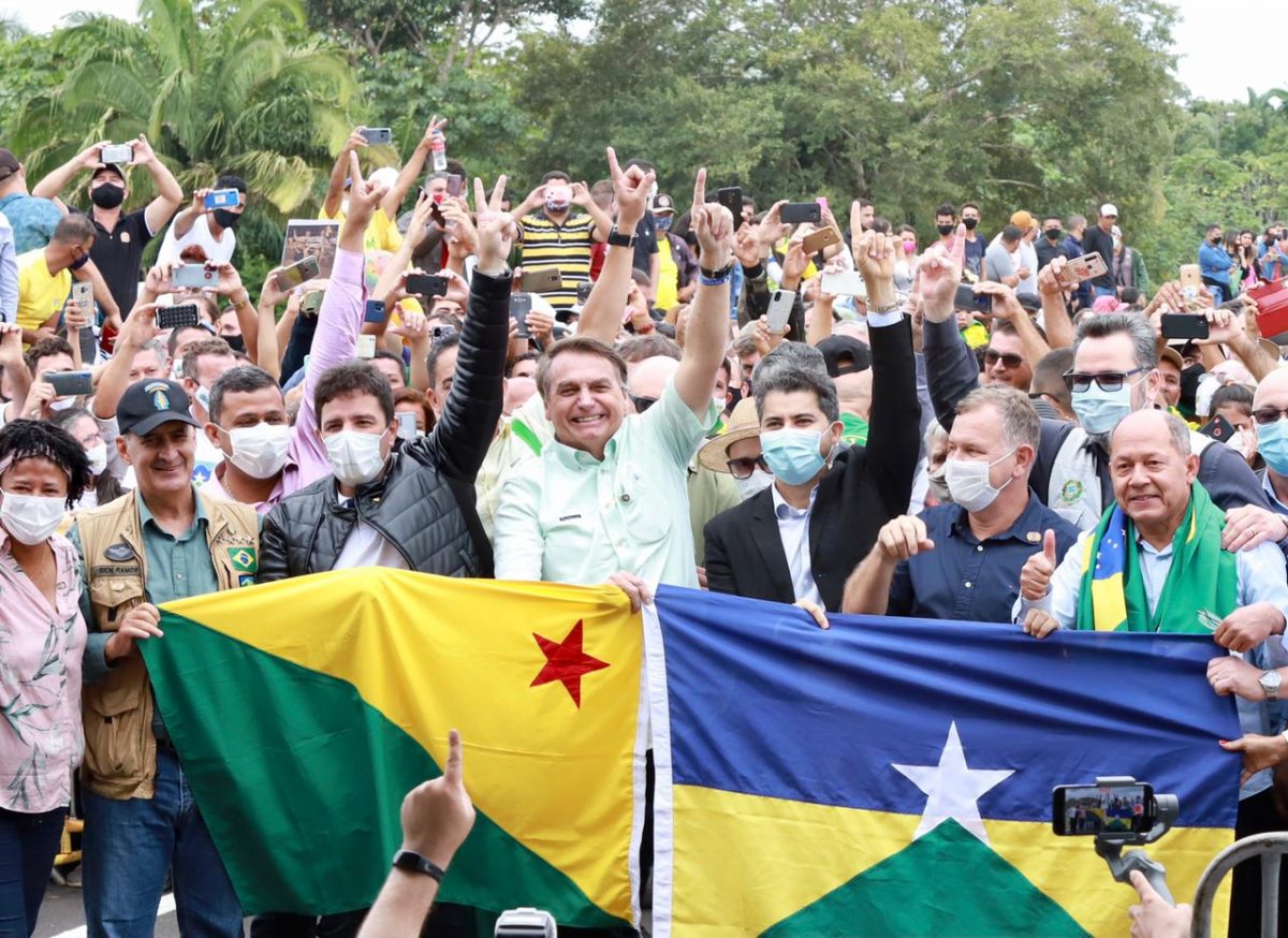 Ao inaugurar a Ponte do Abunã ao lado de Gladson Bolsonaro garante